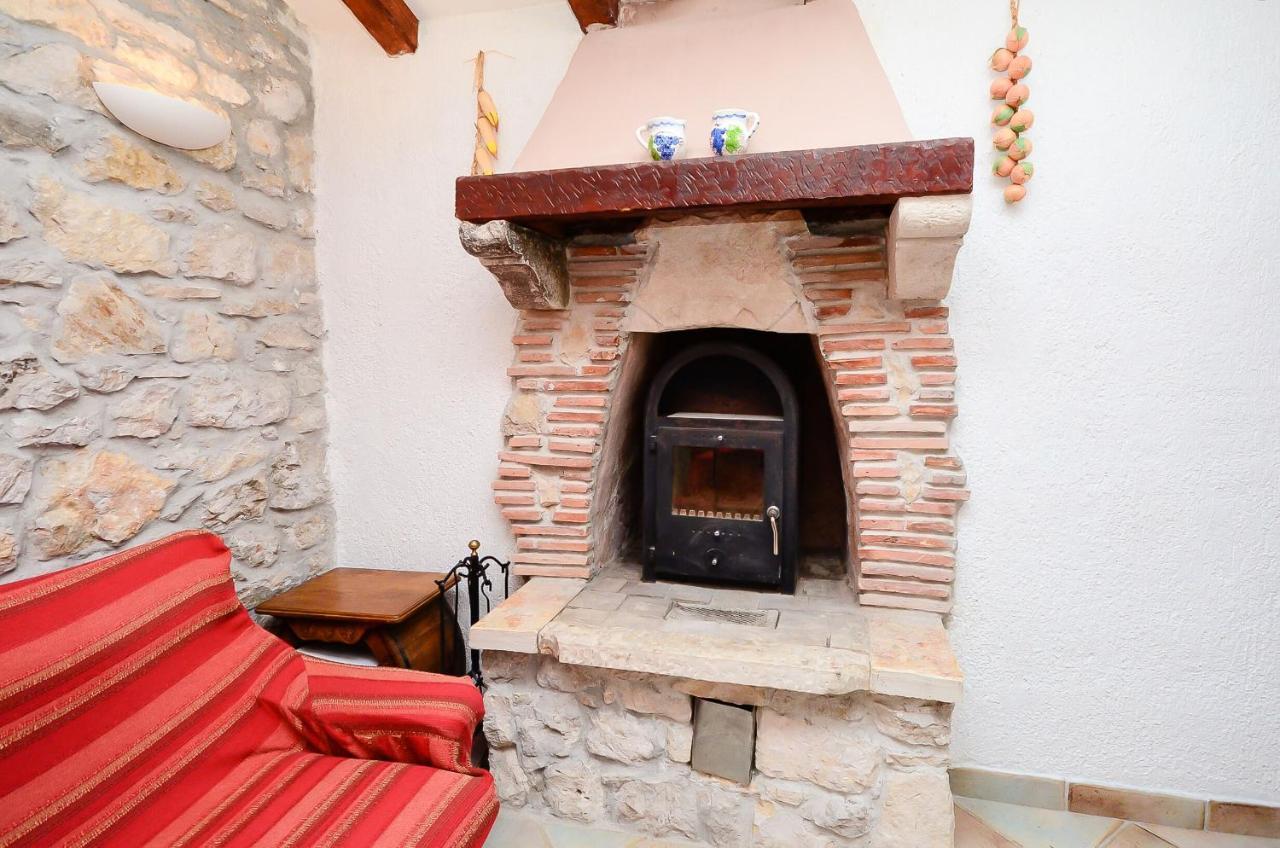 Josip Apartment *
