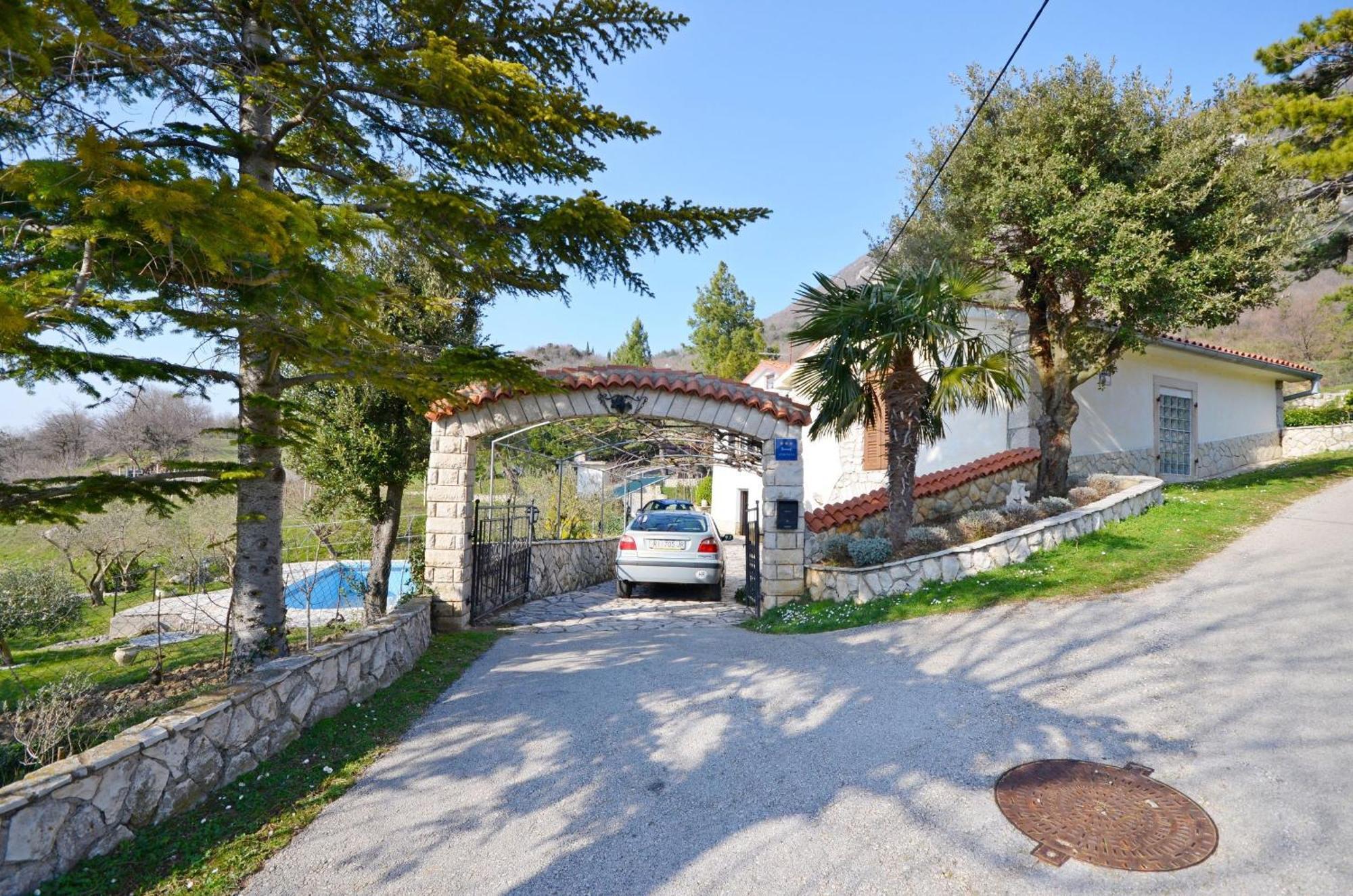 Josip Apartment Plomin