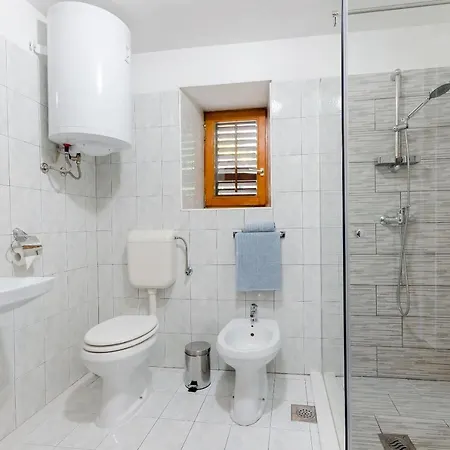 Apartment Josip Plomin Exterior foto
