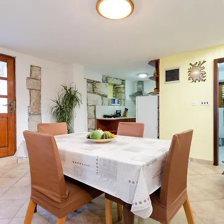 Apartment Josip Plomin Exterior foto