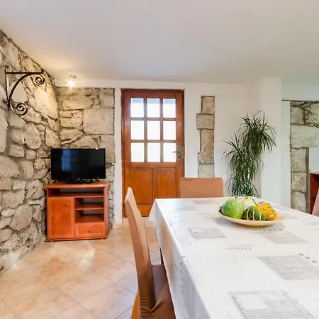 Apartment Josip Plomin Exterior foto