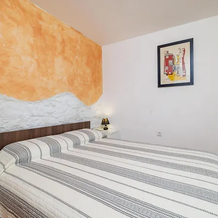Apartment Josip Plomin Exterior photo