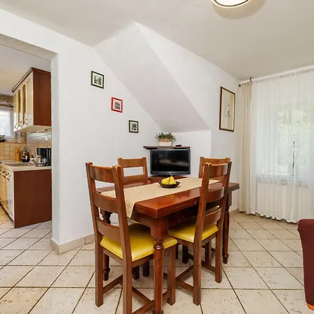 Apartment Josip Plomin Exterior photo