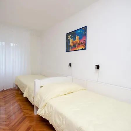 Apartment Josip Plomin Exterior foto