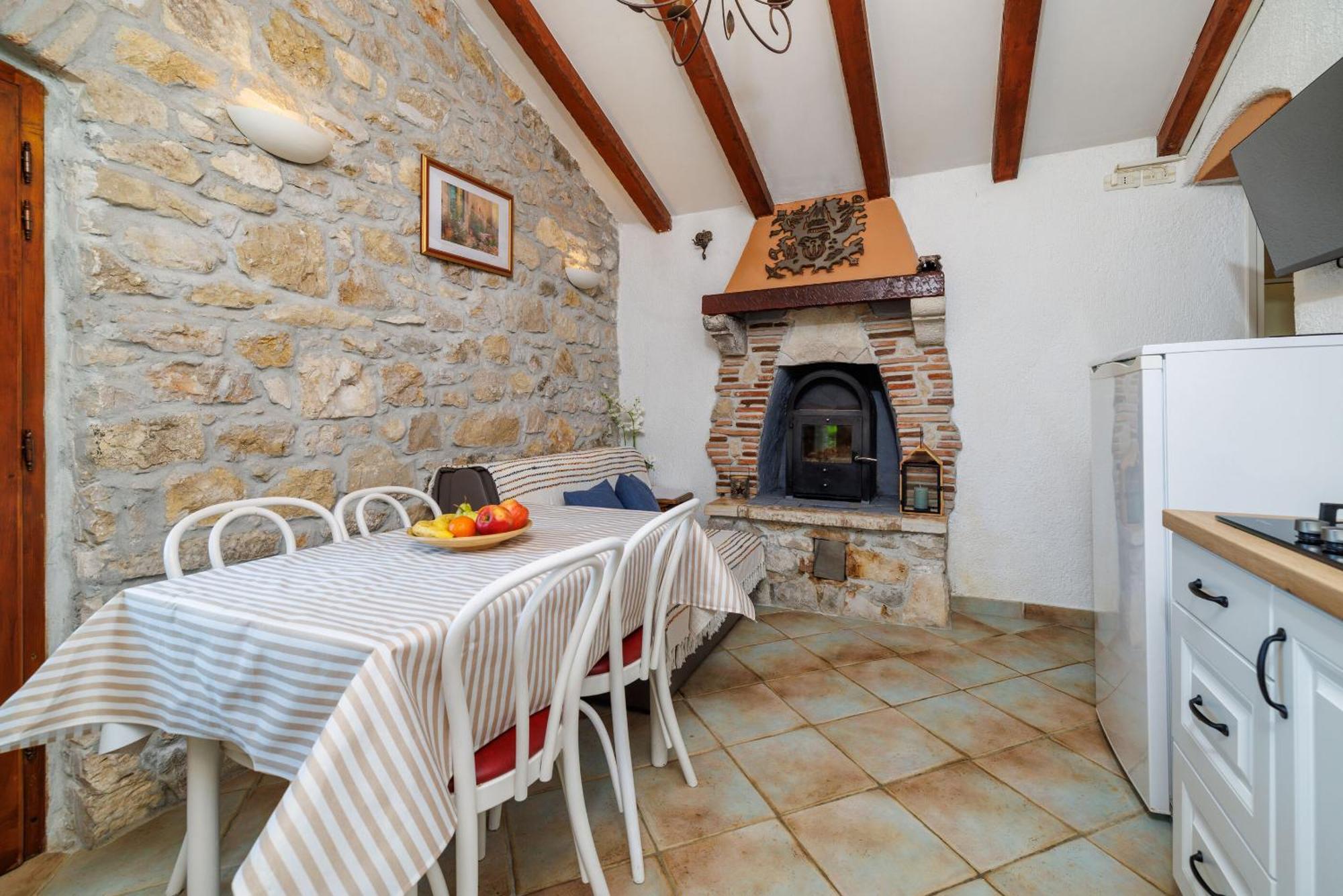 Josip Apartament *
