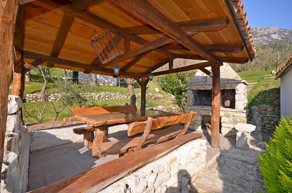 Josip Apartment *